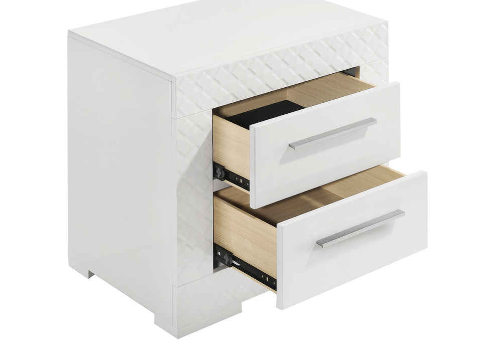 Ives 4 & 5 Piece Bedroom Set E.king & Queen White & Grey