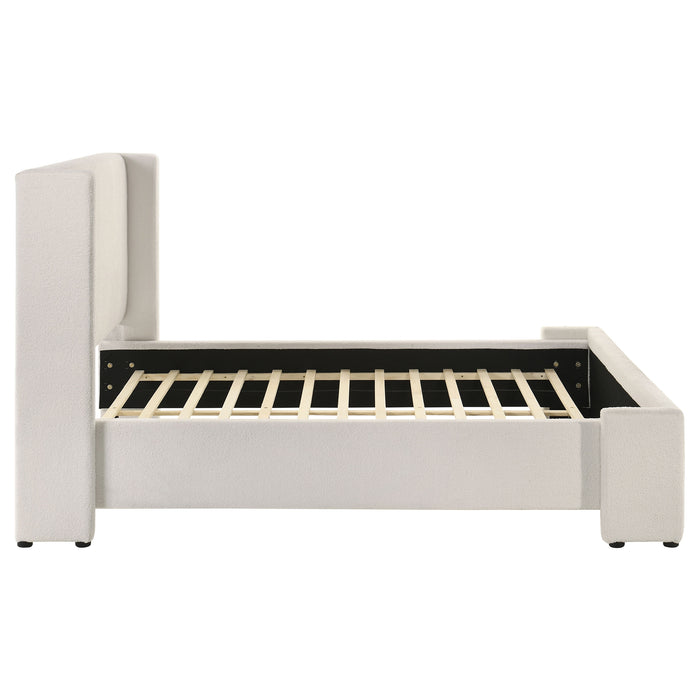 Alamosa Eastern King & Queen Bed
