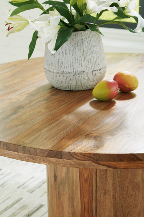Dressonni Dining Room Set