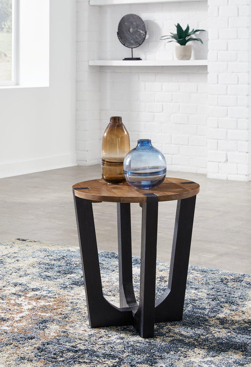 Hanneforth End Table - Jax Mattress (Jacksonville, FL)