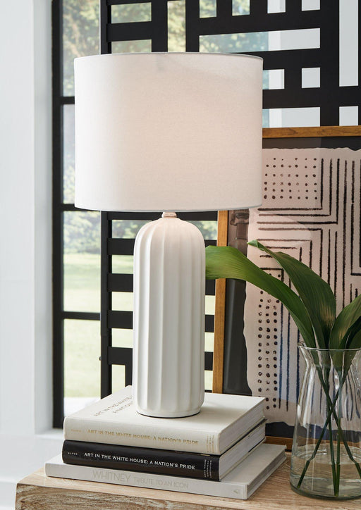 Clarkland Table Lamp (Set of 2) - Jax Mattress (Jacksonville, FL)